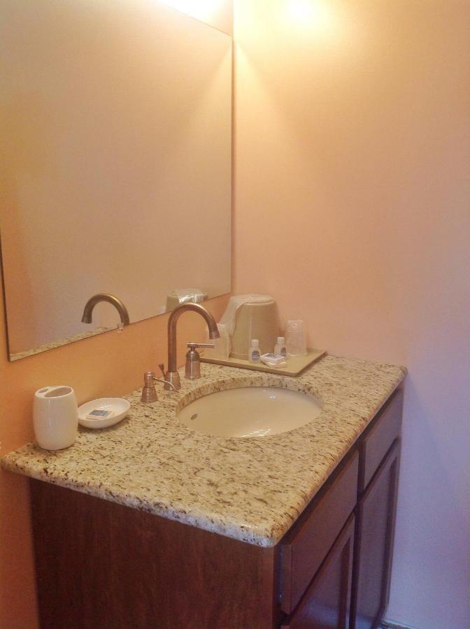 Jefferson Inn And Suites חדר תמונה
