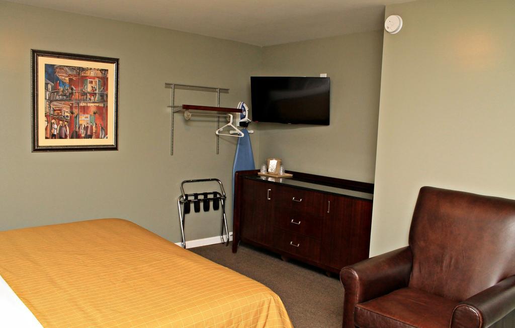 Jefferson Inn And Suites מראה חיצוני תמונה