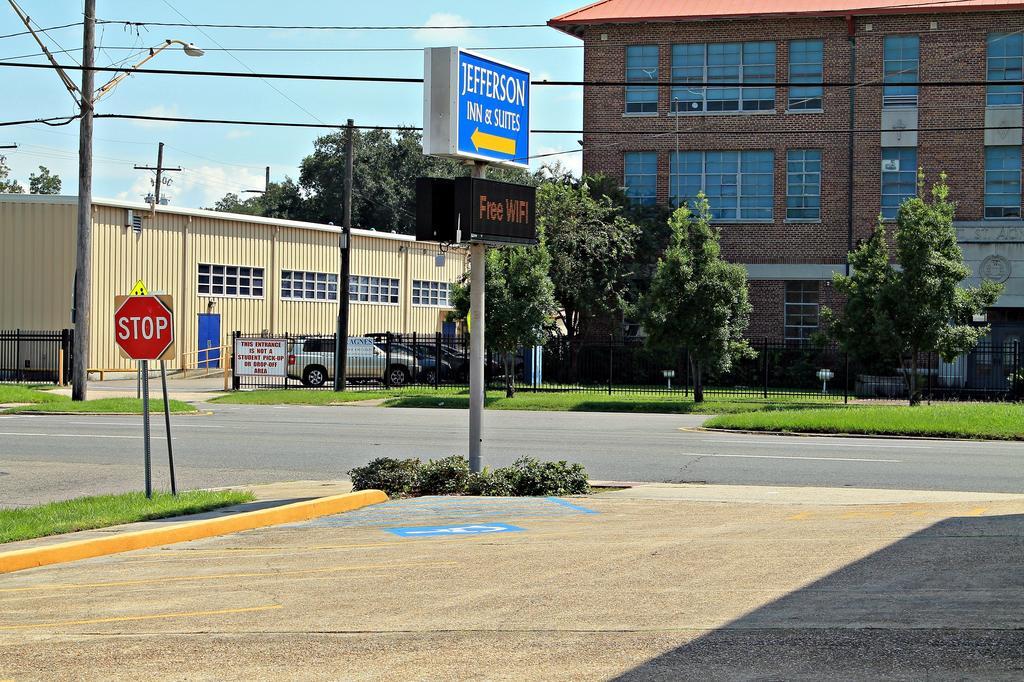 Jefferson Inn And Suites מראה חיצוני תמונה