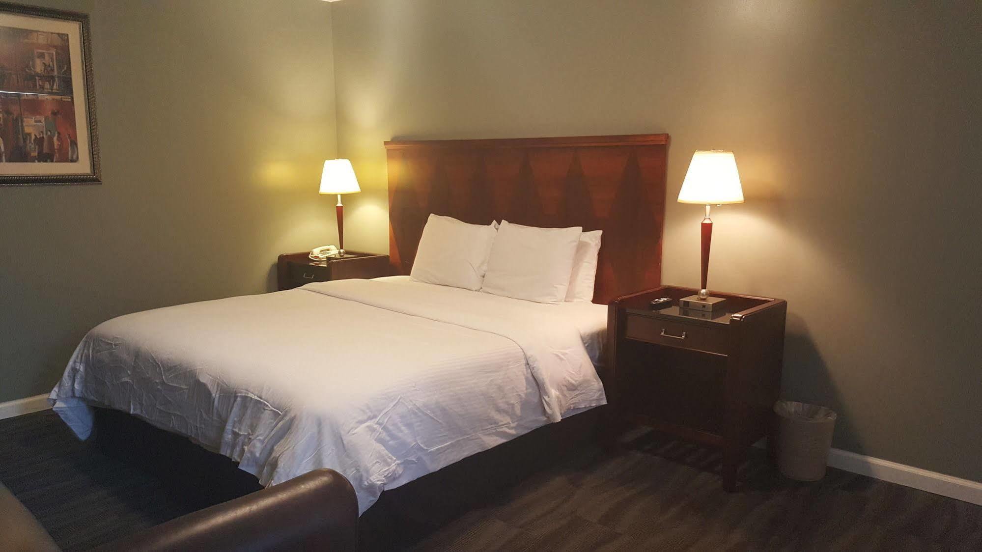 Jefferson Inn And Suites מראה חיצוני תמונה